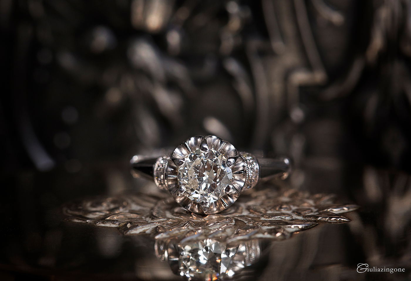 il mio lavoro di fotografo professionista di matrimonio a trieste milano venezia parigi mi porta a lavorare nelle location di matrimonio più diverse e questa volta è stato il turno di fotografare un matrimonio al castello di duino dove io stessa mi ero sposata i loved working as a wedding photographer at this duino castle wedding in italy 006 sono giulia zingone lavoro come fotografo matrimonio al castello di duino trieste milano italy wedding photographer