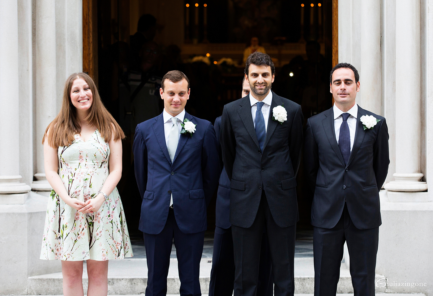 queste sono alcune foto del mio lavoro di fotografo di matrimonio a trieste eseguite durante la cerimonia nuziale di matrimonio alla chiesa nostra signora di sion trieste 023 sono giulia zingone lavoro come fotografo matrimonio al castello di duino trieste milano italy wedding photographer