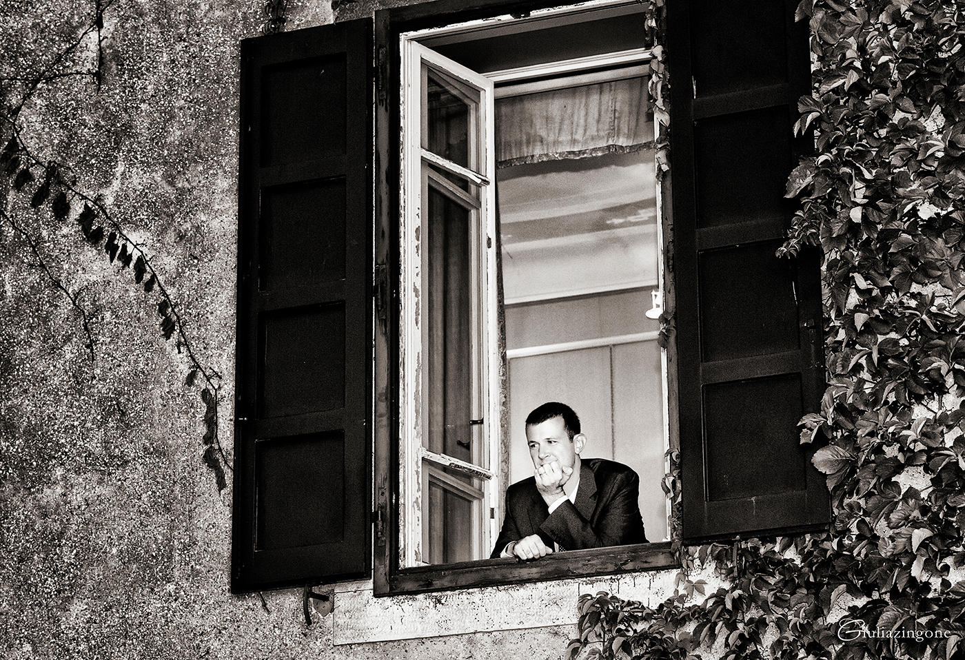 il mio lavoro di fotografo professionista di matrimonio a trieste milano venezia parigi mi ha portato a fotografare un matrimonio al castello di duino che è la location per matrimoni in friuli venezia giulia dove io stessa mi ero sposata e i balli sono stati accompagnati dalla musica per matrimonio di orio dj e dei gone with the swing i loved working as a wedding photographer at this duino castle wedding in italy 073 sono giulia zingone lavoro come fotografo matrimonio al castello di duino trieste milano italy wedding photographer